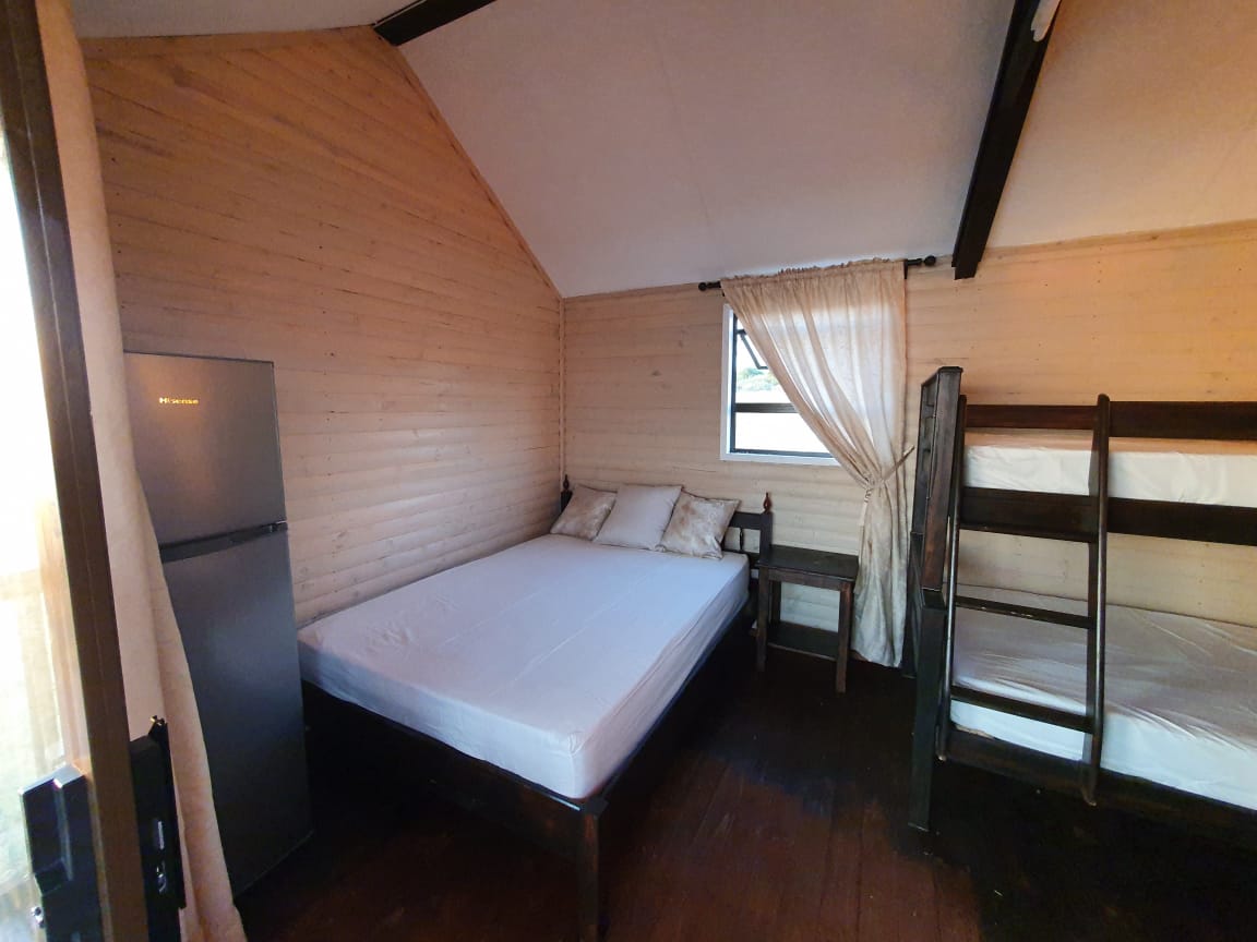 Swim 21 - Fish Eagle Cabin - Image 2