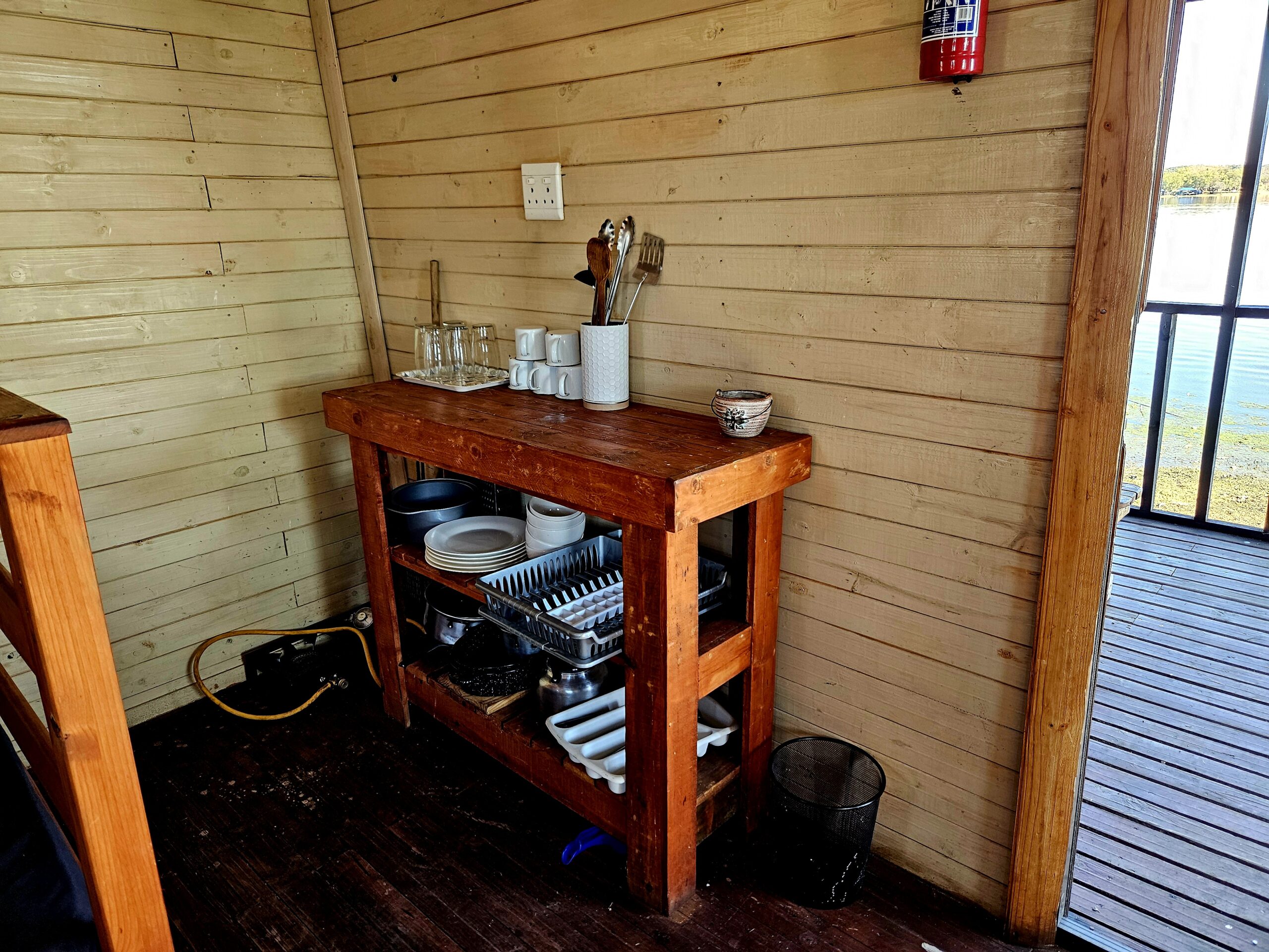 Swim 06 - Sunbird Cabin - Image 4