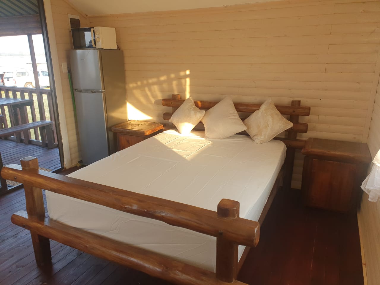 Swim 19 - Sandpiper Cabin - Image 2